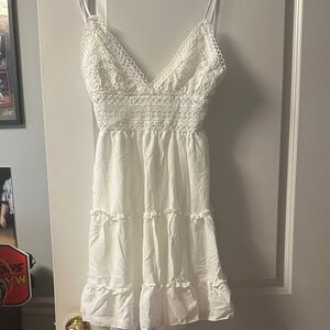 White Lace Sleeveless Dress